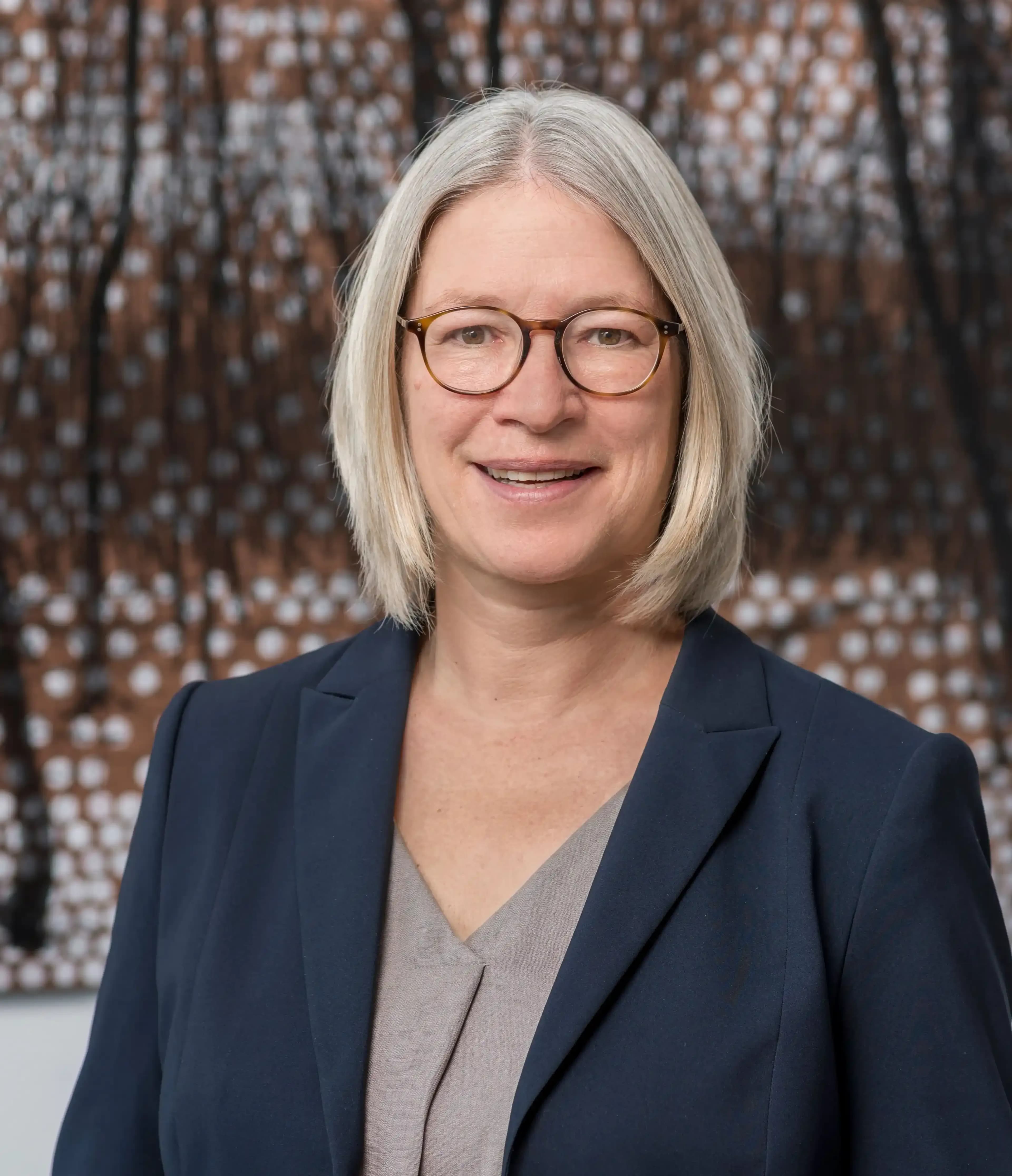 Das Bild zeigt Fachanwältin für Miet- und Wohnungseigentumsrecht Dr. Renate Bens der Kanzlei Menz und Partner