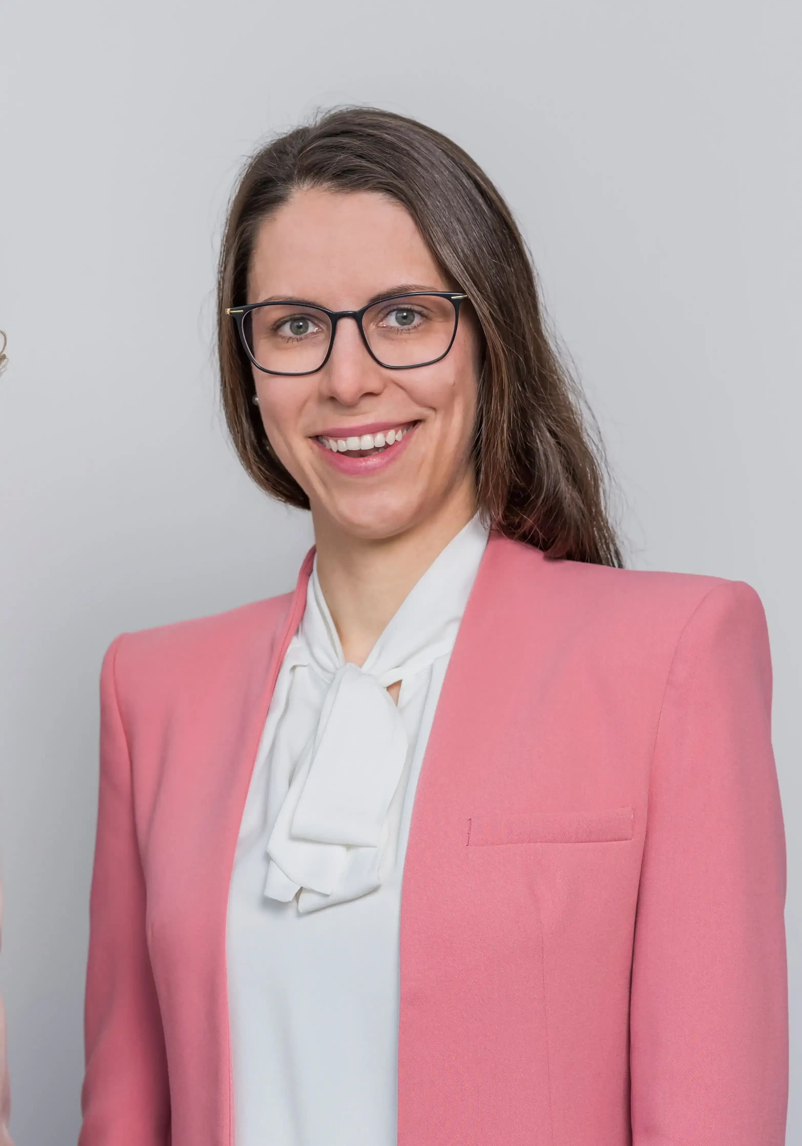 Die auf Familienrecht spezialisierte Rechtsanwältin Larissa Laqua der Kanzlei Menz und Partner