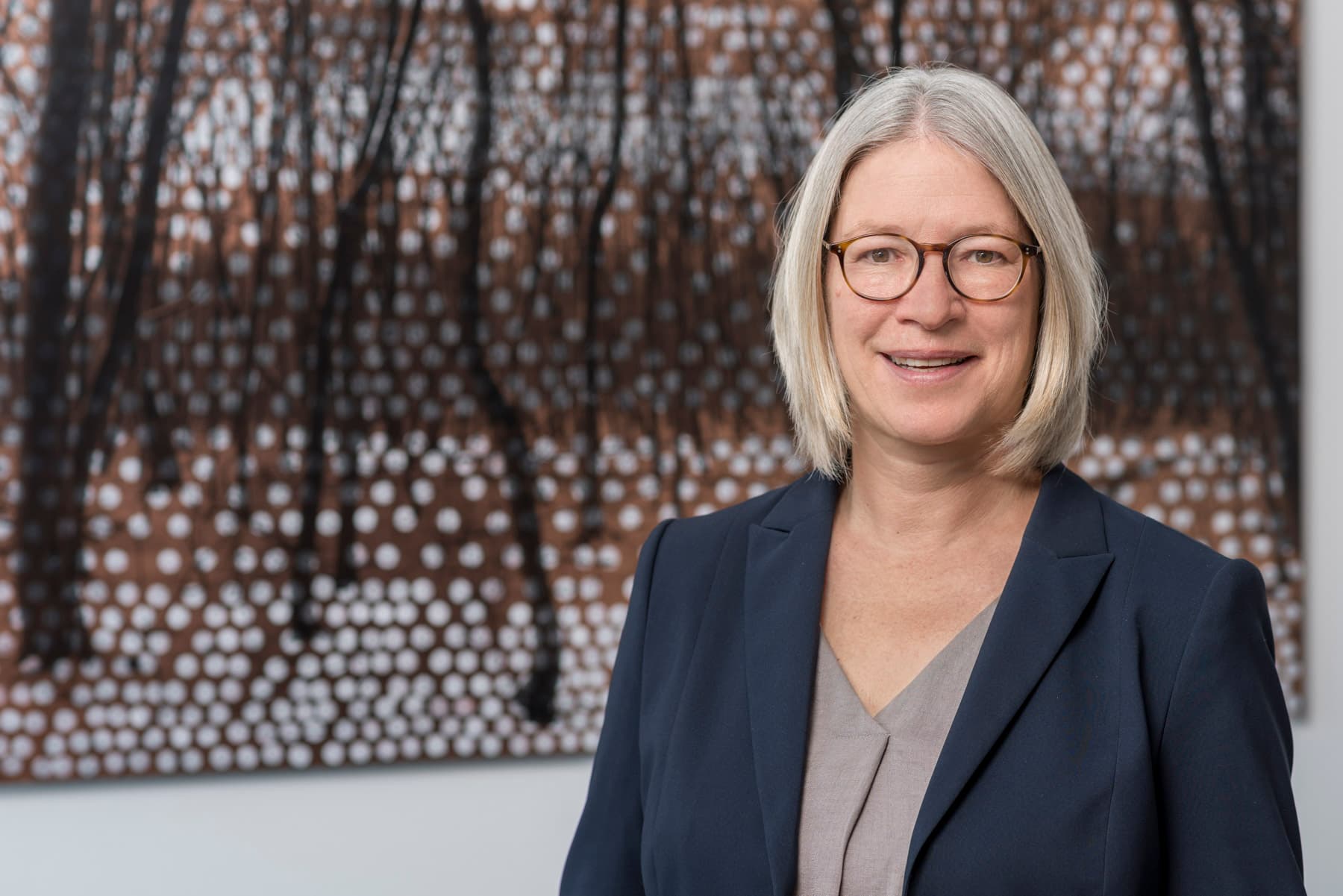 Das Bild zeigt die Fachanwältin für Miet- und Wohnungseigentumsrecht Dr. Renate Bens der Kanzlei Menz und Partner