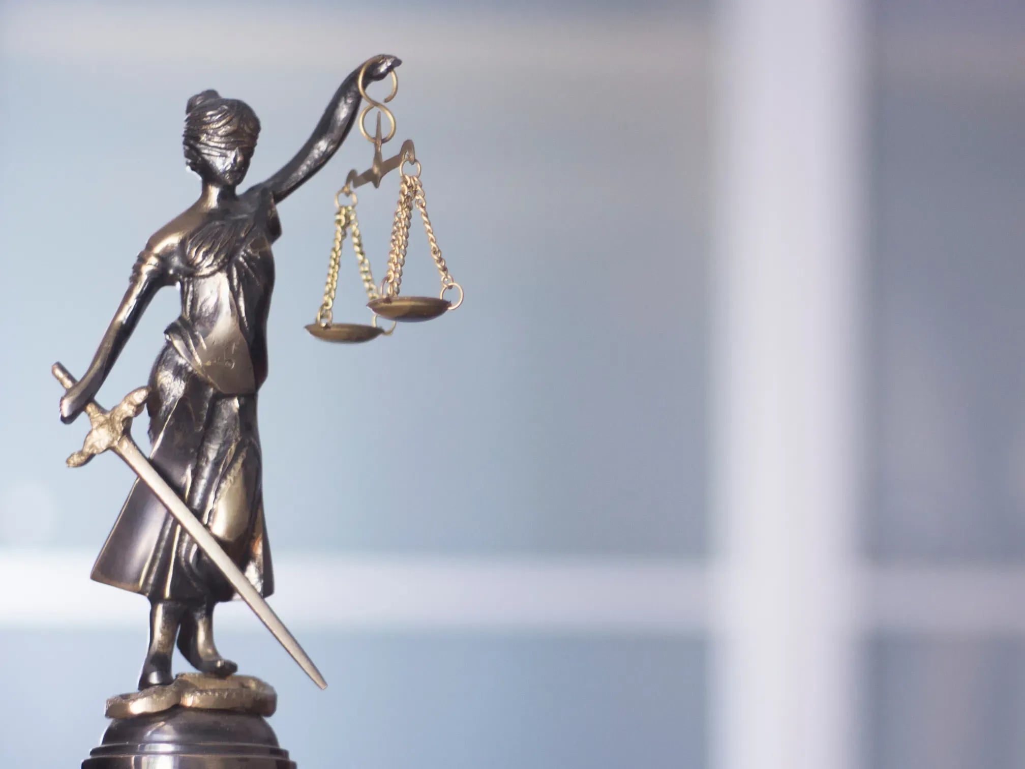 Justitia Statue
