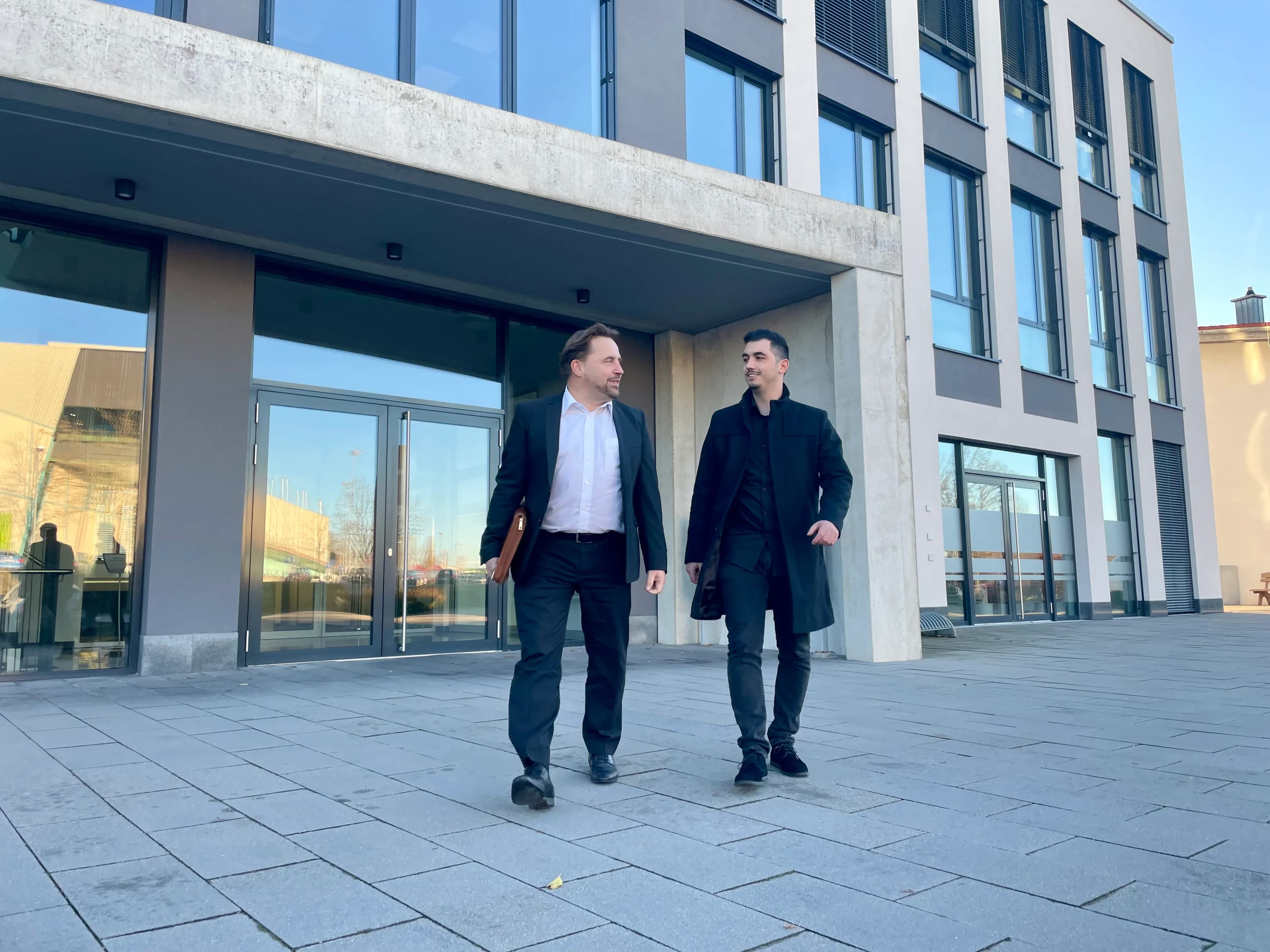 Steuerberater Dr. Mayer und Abbruzessi