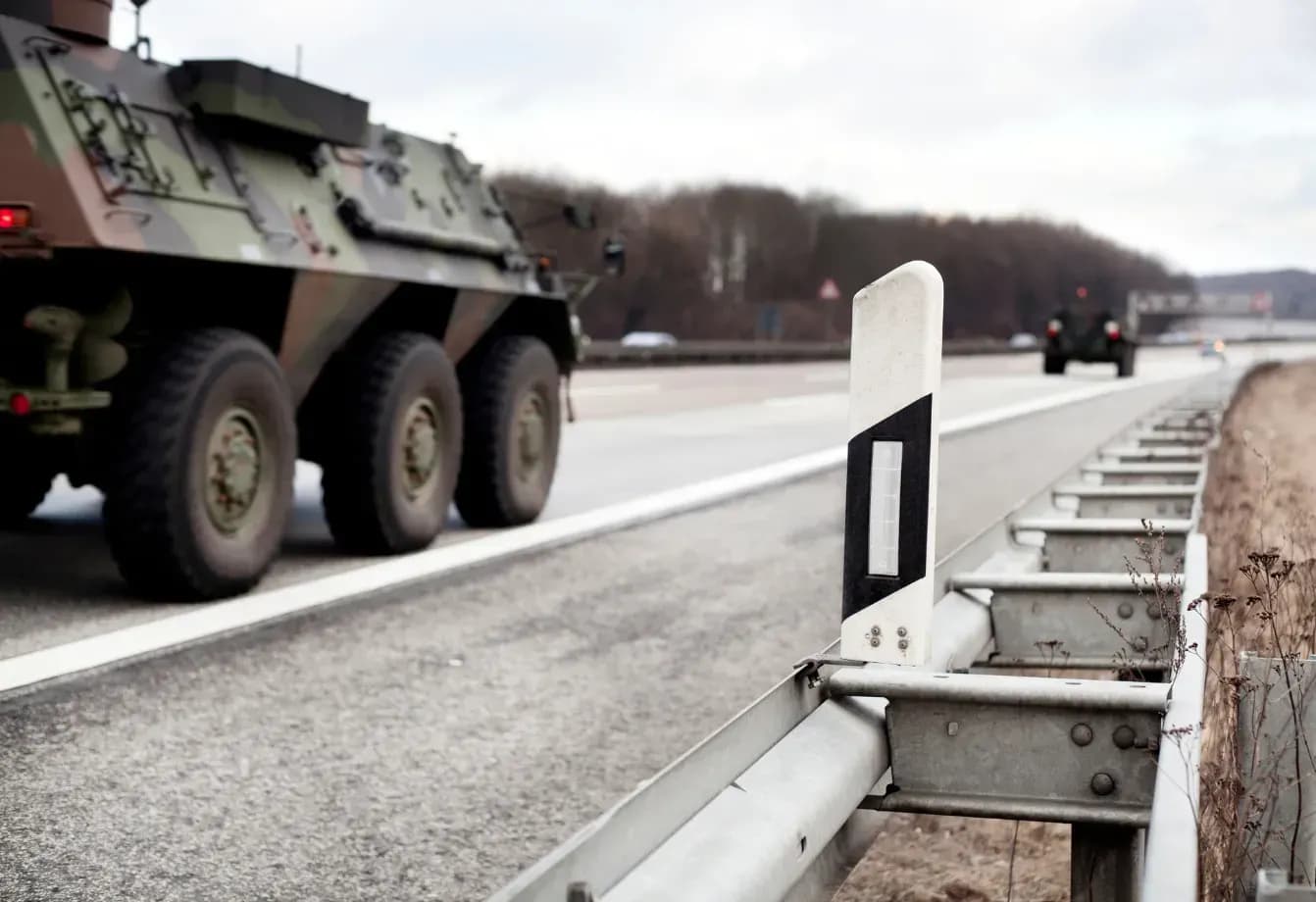 Bundeswehr Panzer auf der Straße